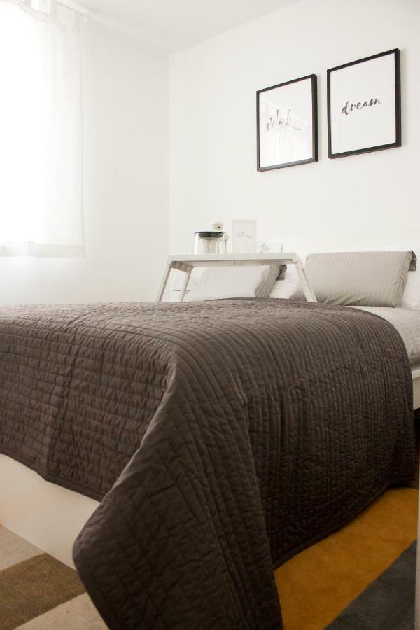 Apartment The Place Novigrad Istria Exterior foto