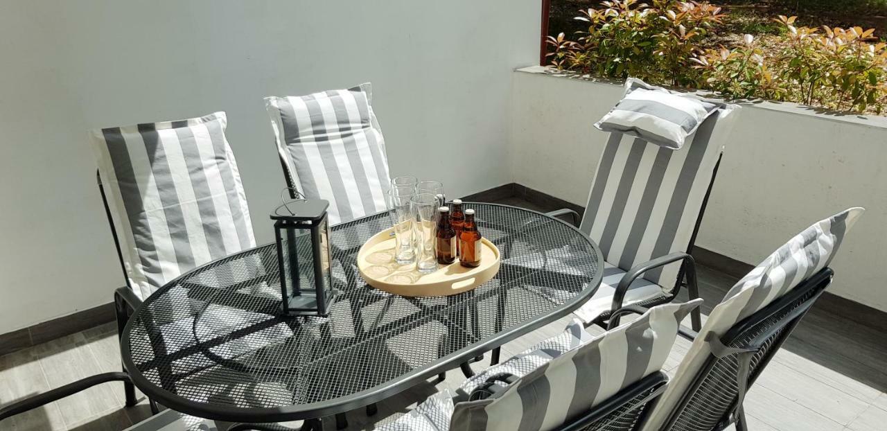 Apartment The Place Novigrad Istria Exterior foto