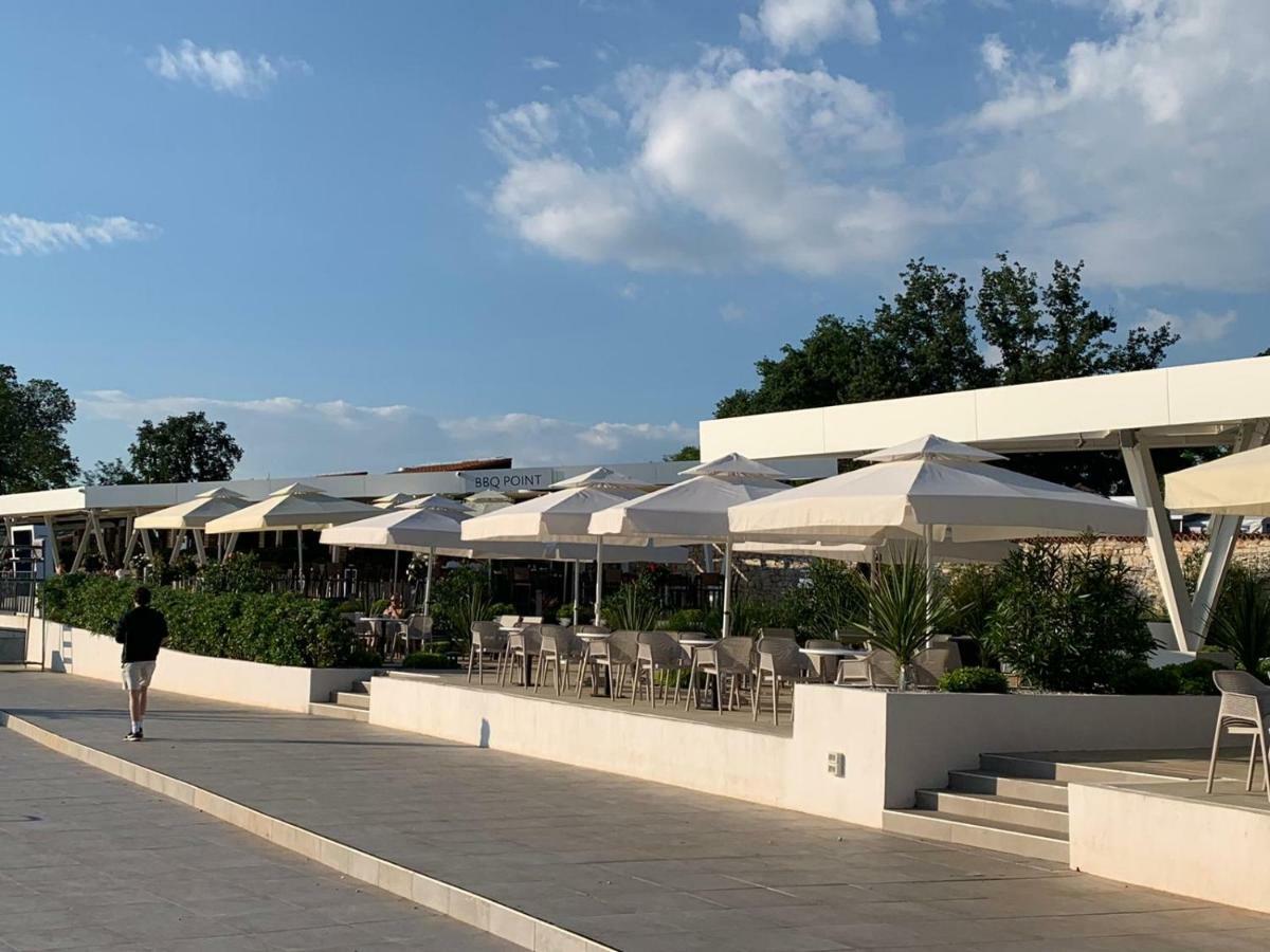 Apartment The Place Novigrad Istria Exterior foto