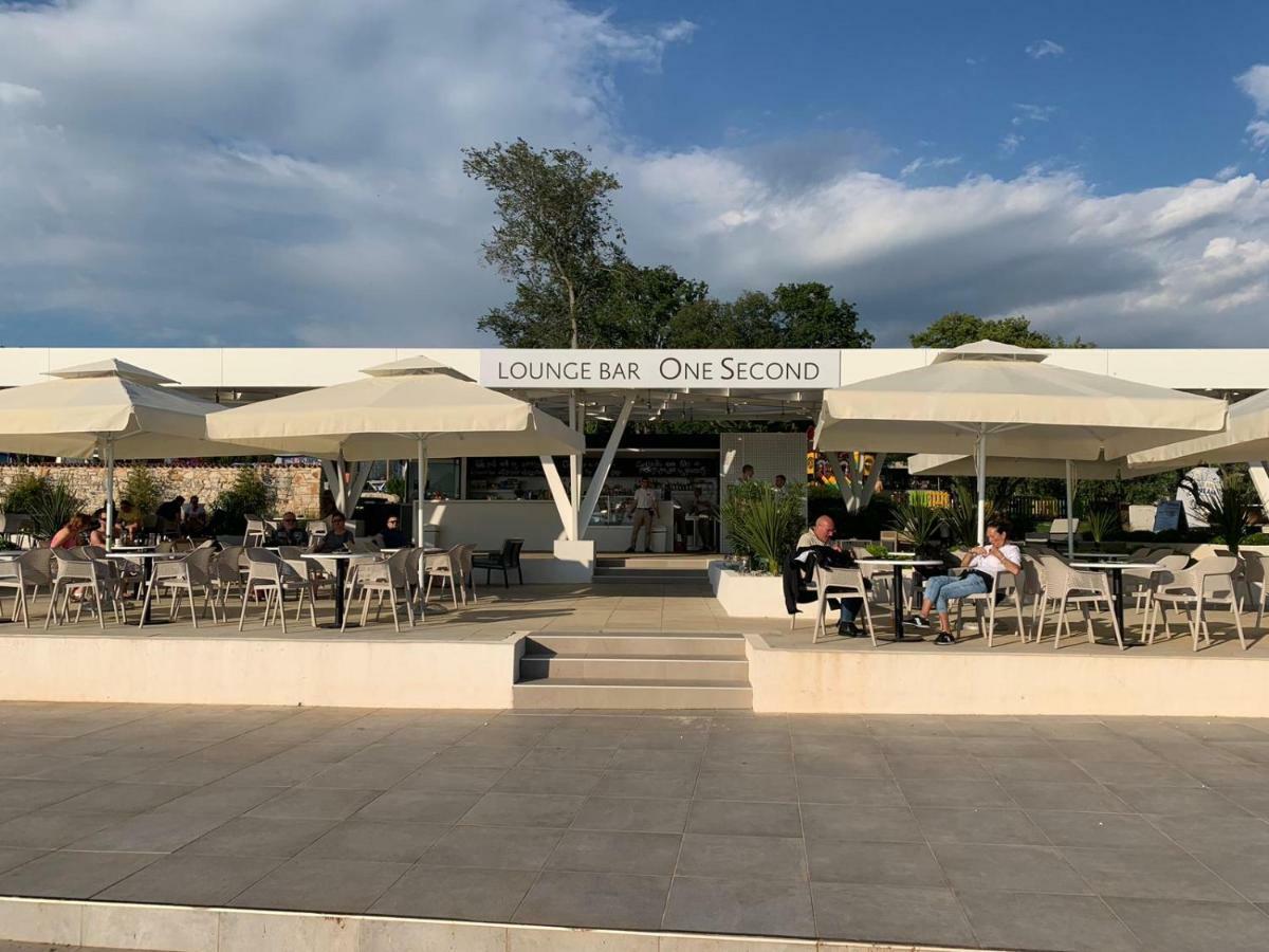 Apartment The Place Novigrad Istria Exterior foto